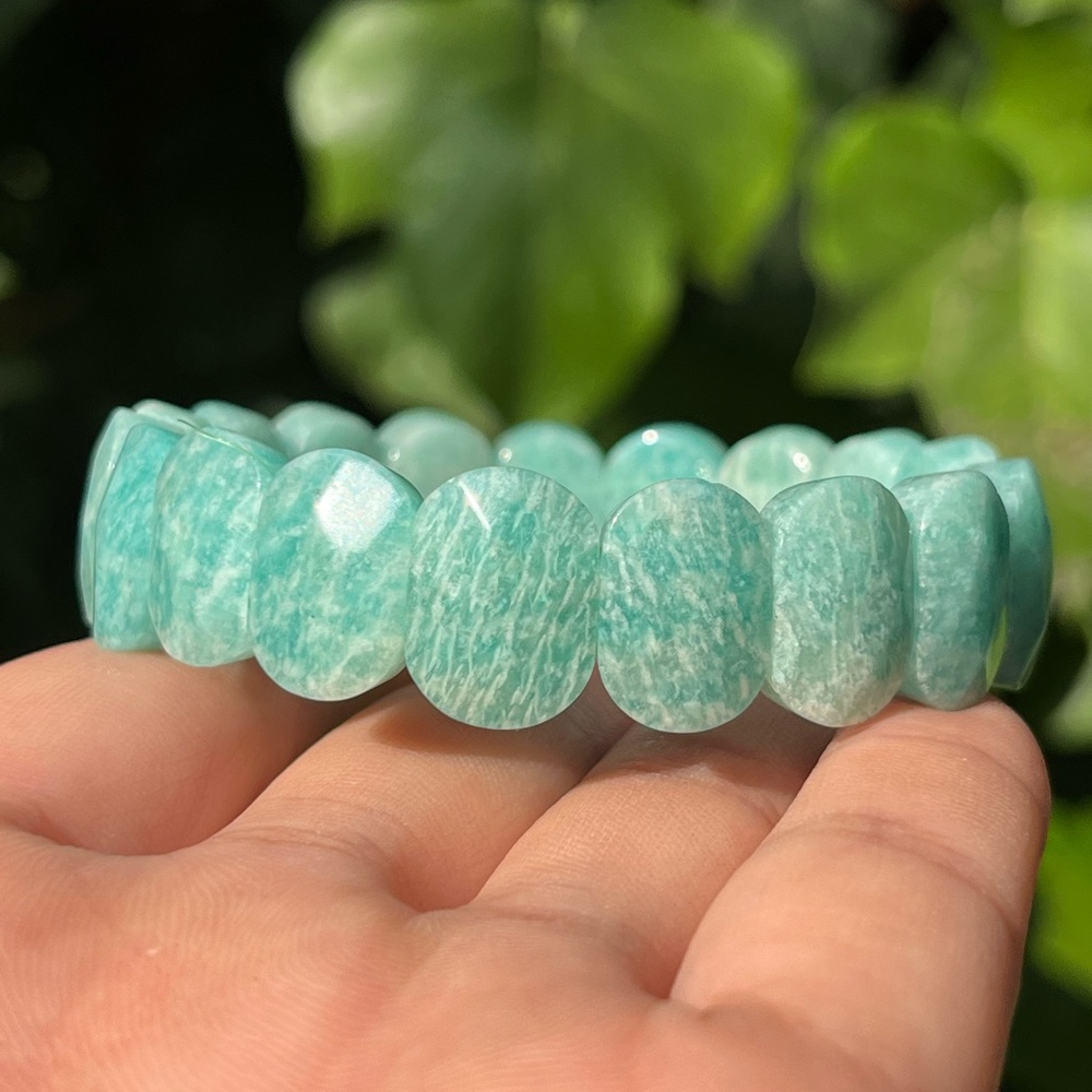 Stretchable faceted Amazonite soft bangle